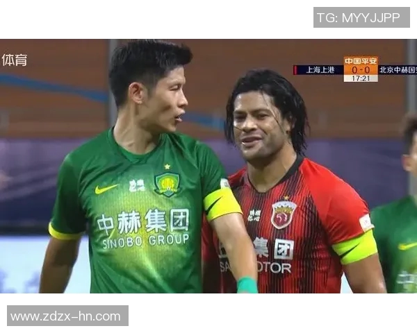 太阳赛场突发小插曲裁判及时干预化解纷争保障比赛顺利进行 太阳赛场突发小插曲裁判及时干预化解纷争保障比赛顺利进行